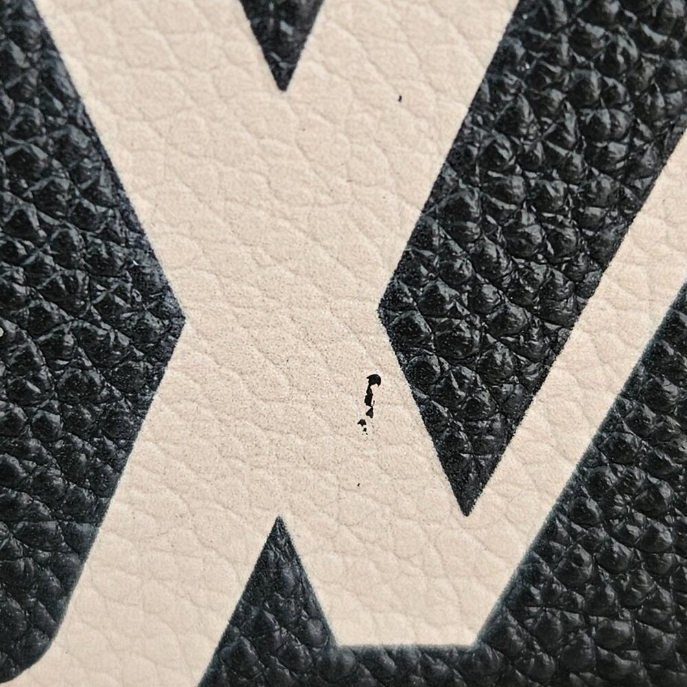 Louis Vuitton Empreinte Giant Monogram Bicolor Pochette Metis Black Beige - Picture 15 of 15